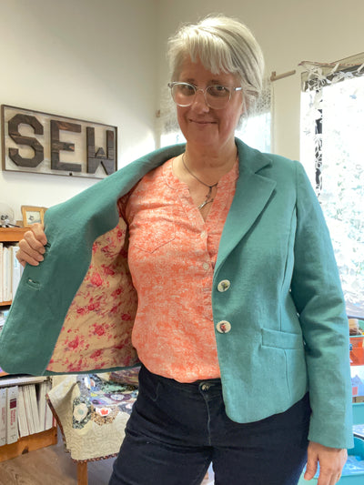 Auburn Blazer by Cashmerette Patterns