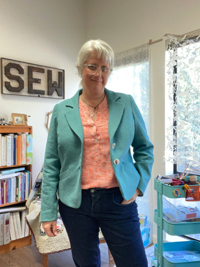 Auburn Blazer by Cashmerette Patterns