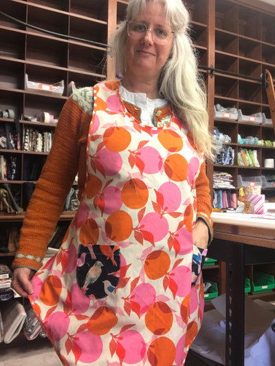 1920s One Yard Bias Apron by Decades of Style