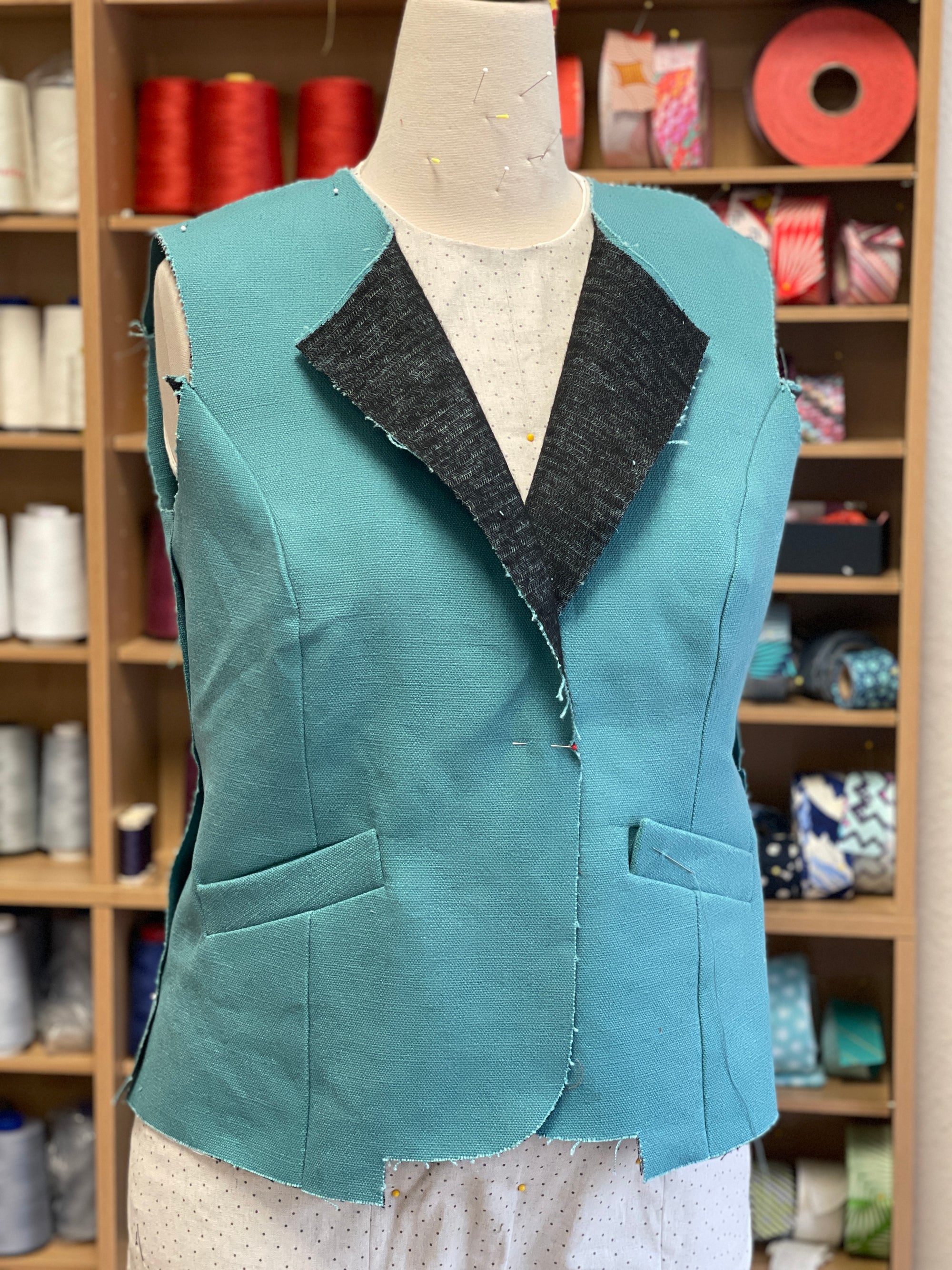 Auburn Blazer by Cashmerette Patterns - Sew Sew